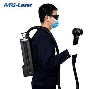 Kích thước nhỏ Máy tẩy gỉ di động Máy làm sạch laser 100W